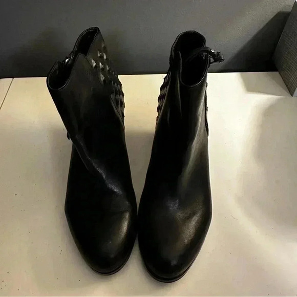 Sam Edelman Leather Boots with Heel - Picture 1 of 11